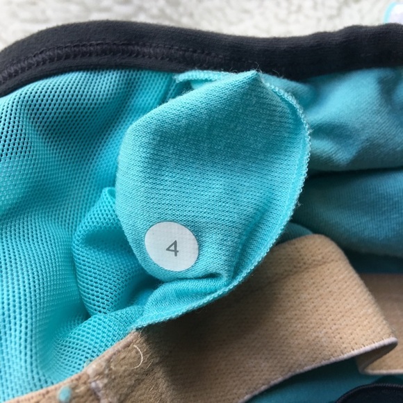 Lululemon Tank Top Light Blue Size 4 - Picture 4 of 4